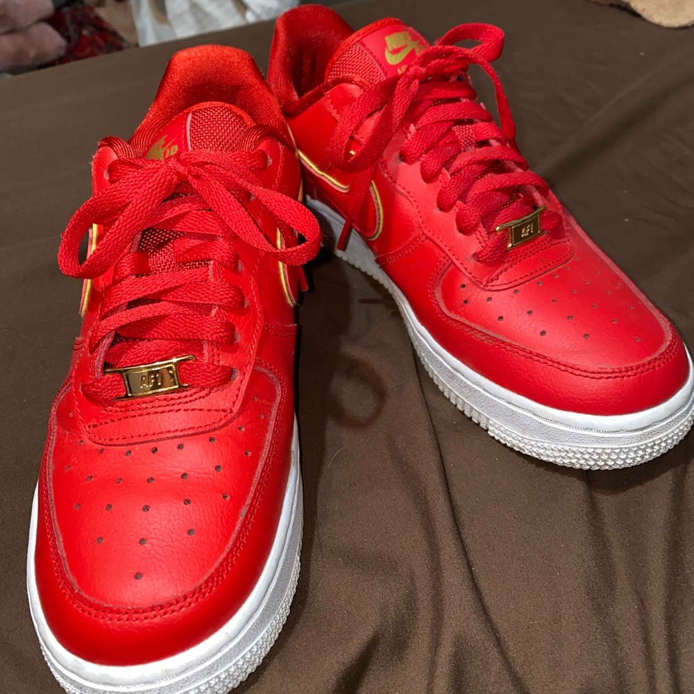Size womens 7 Air Force ones